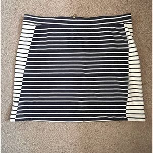 🔥SALE$5🔥Tommy Hilfiger Knit Skirt